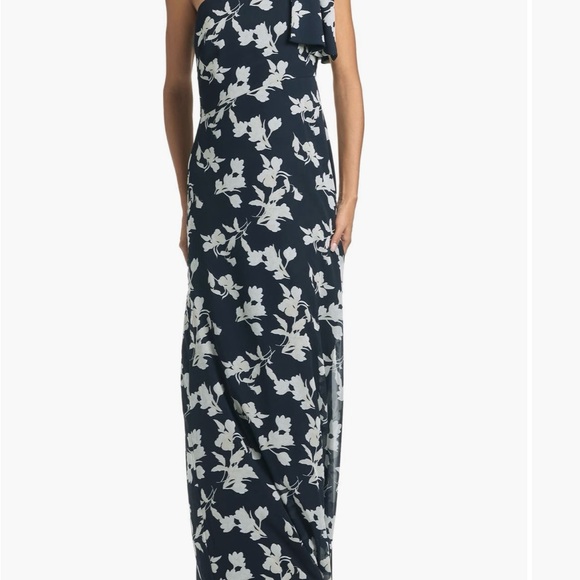 Navy and White Floral Dress - Picture 4 of 7